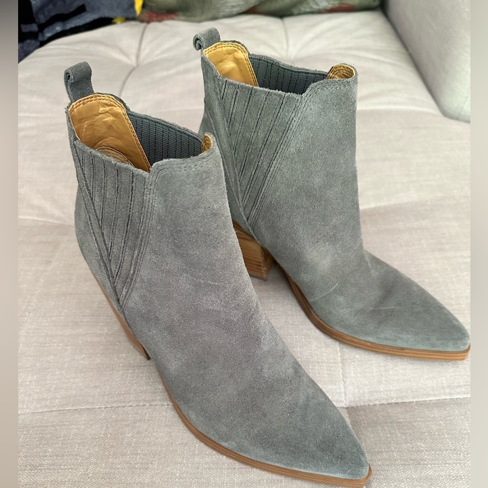 Marc Fisher boots